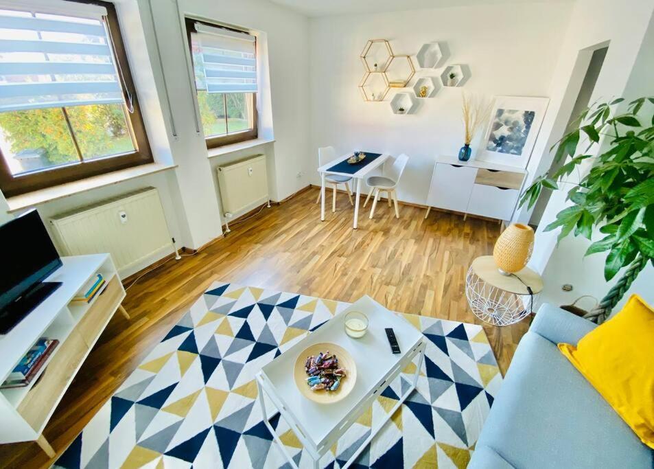 Moderne Wohnung In Vorstadtidylle Zu Bayreuth Heinersreuth المظهر الخارجي الصورة